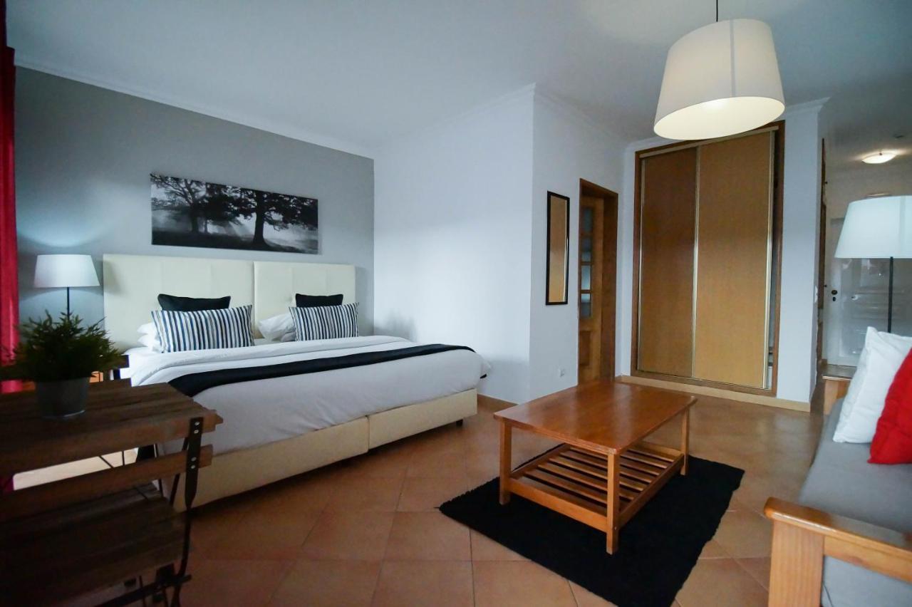 Oasis Beach Apartments Luz Eksteriør billede