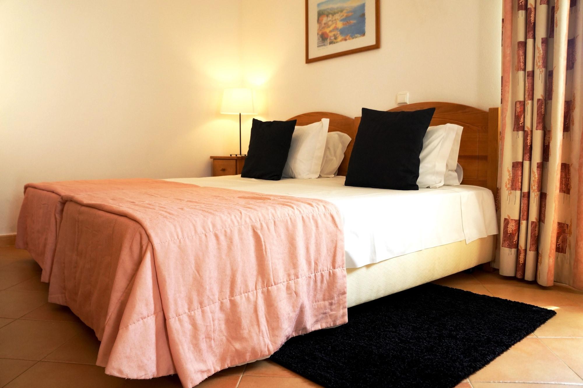 Oasis Beach Apartments Luz Eksteriør billede