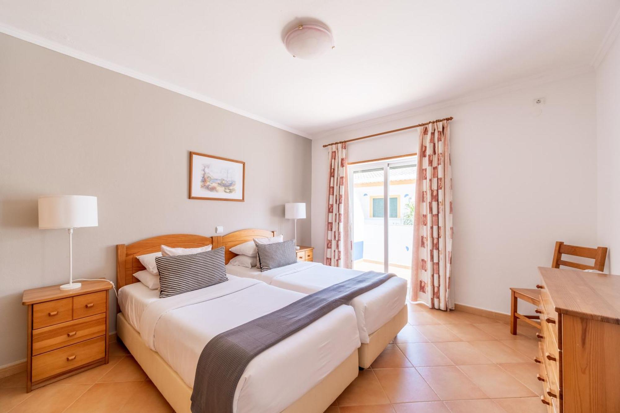 Oasis Beach Apartments Luz Værelse billede