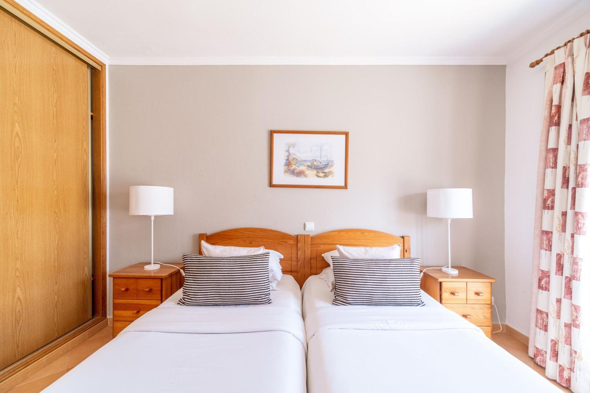 Oasis Beach Apartments Luz Værelse billede
