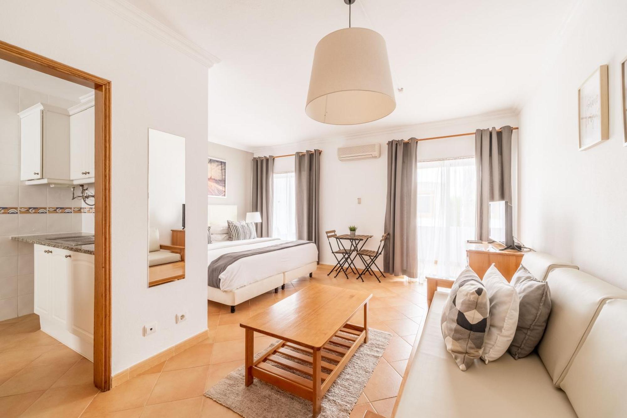 Oasis Beach Apartments Luz Værelse billede