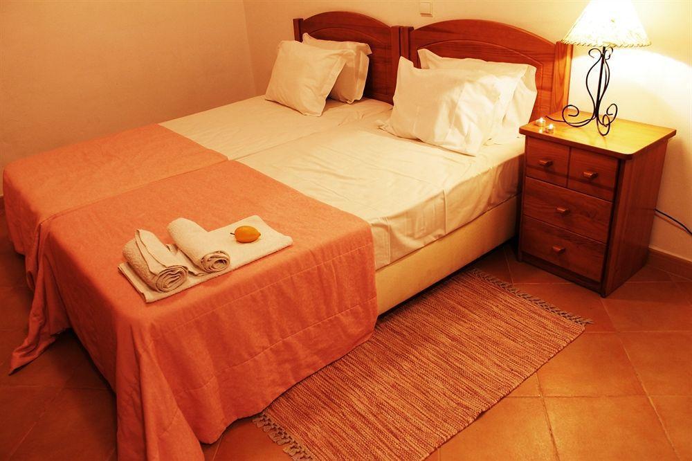 Oasis Beach Apartments Luz Eksteriør billede