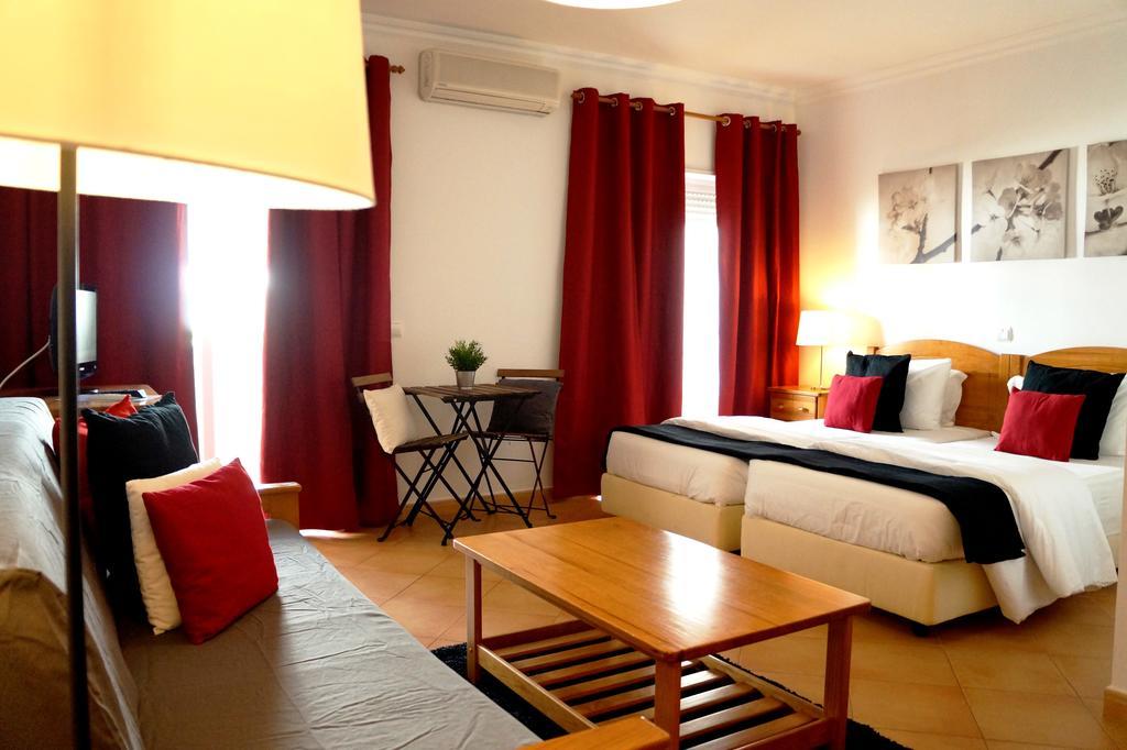 Oasis Beach Apartments Luz Eksteriør billede