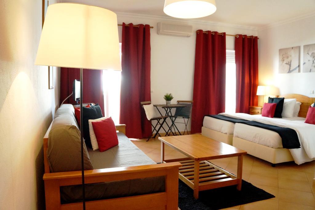 Oasis Beach Apartments Luz Eksteriør billede